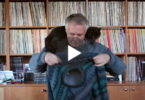 This Man Will Show You How To Properly Put On Sweater Without Disturbing Your Cat